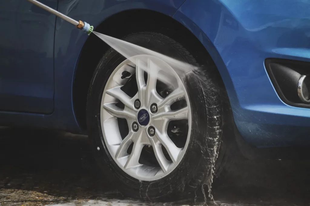 Pon a punto tu coche para la primavera con una limpieza a fondo: esto es  todo lo que necesitas